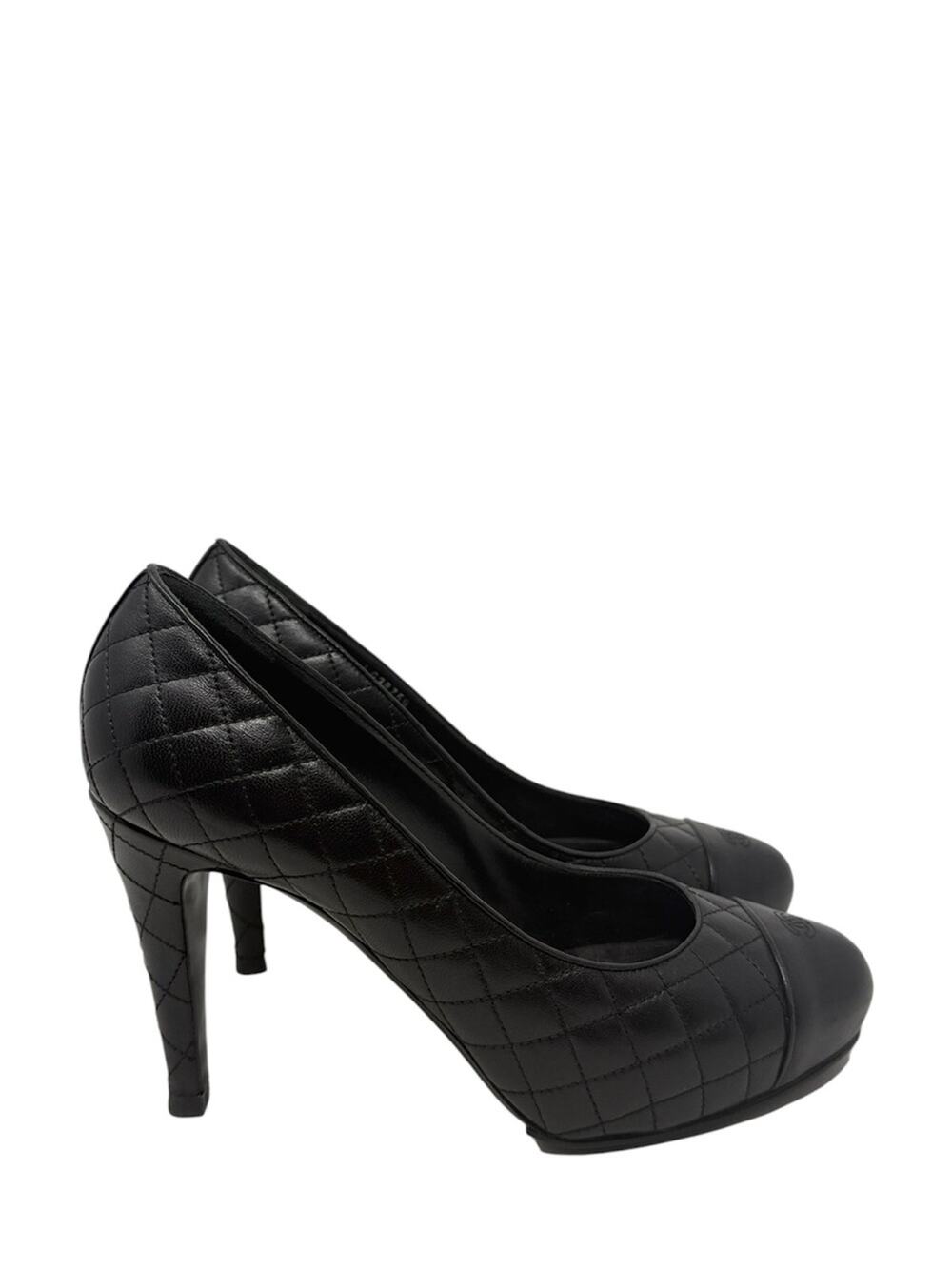 Chanel Quilted CC Cap Toe Black Leather Pumps Size 39